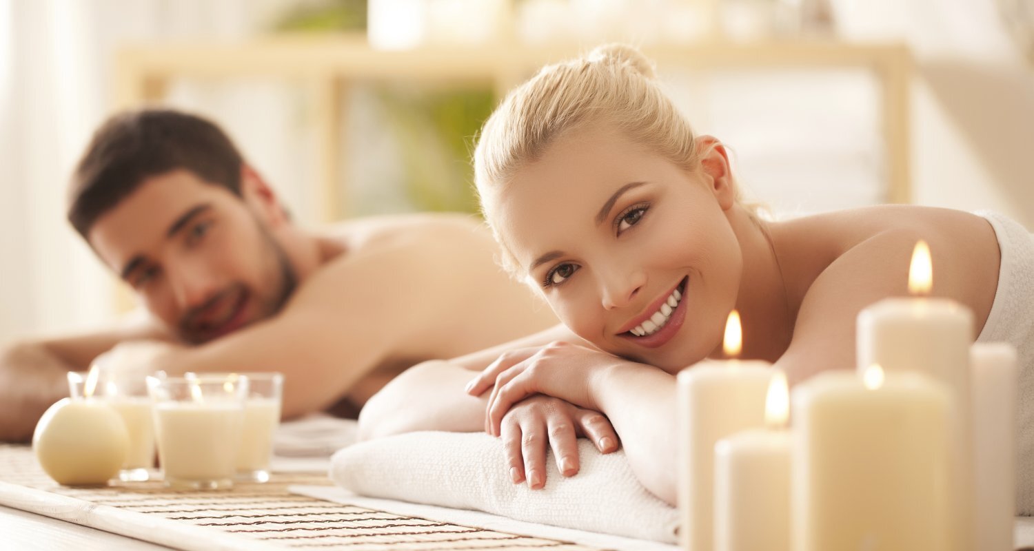 romantic couples massage near me        
        <figure class=